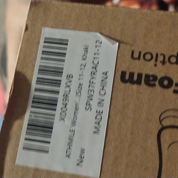 Cozy Tan Fuzzy Slippers Size 11/12 NIB – Memory Foam Comfort! - Picture 4 of 4